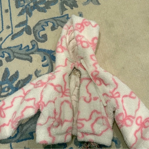 Love shack fancy Cozy Pink and White Hooded Bow Jacket size 4-5 T